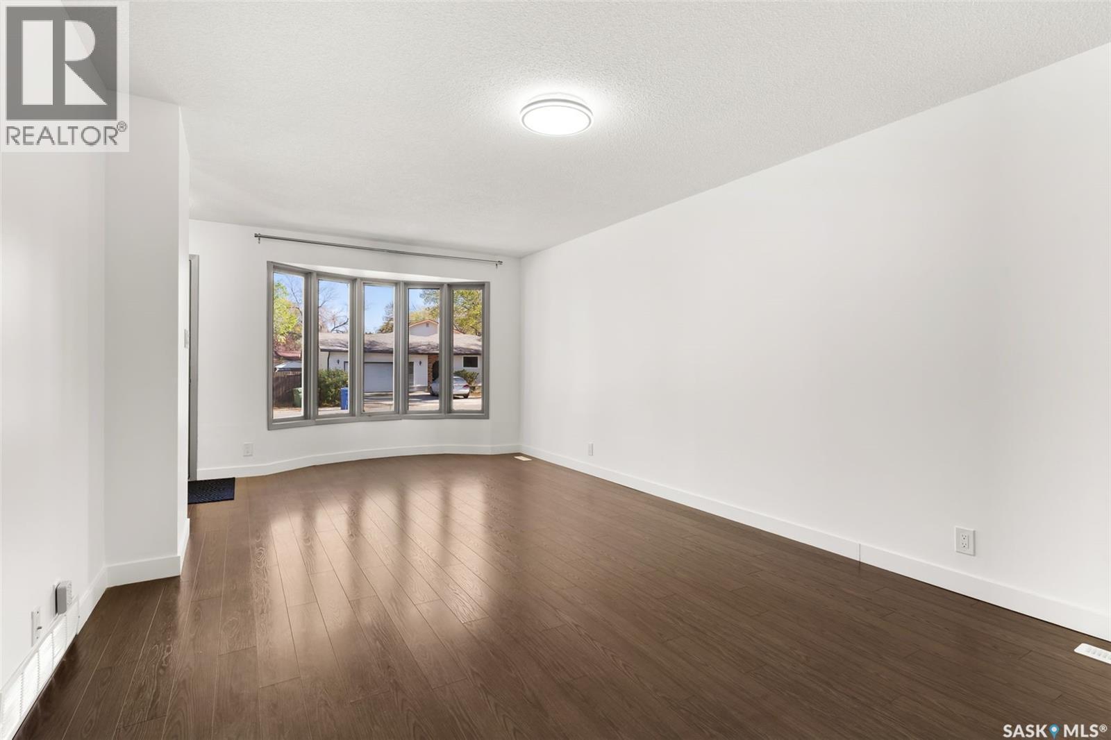 78 Spence Street, Regina, SK - Indoor Photo Showing Other Room