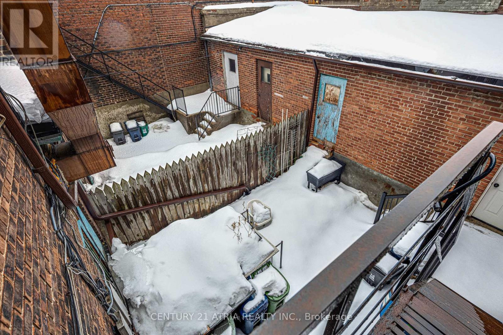 1564 Danforth Avenue, Toronto, ON