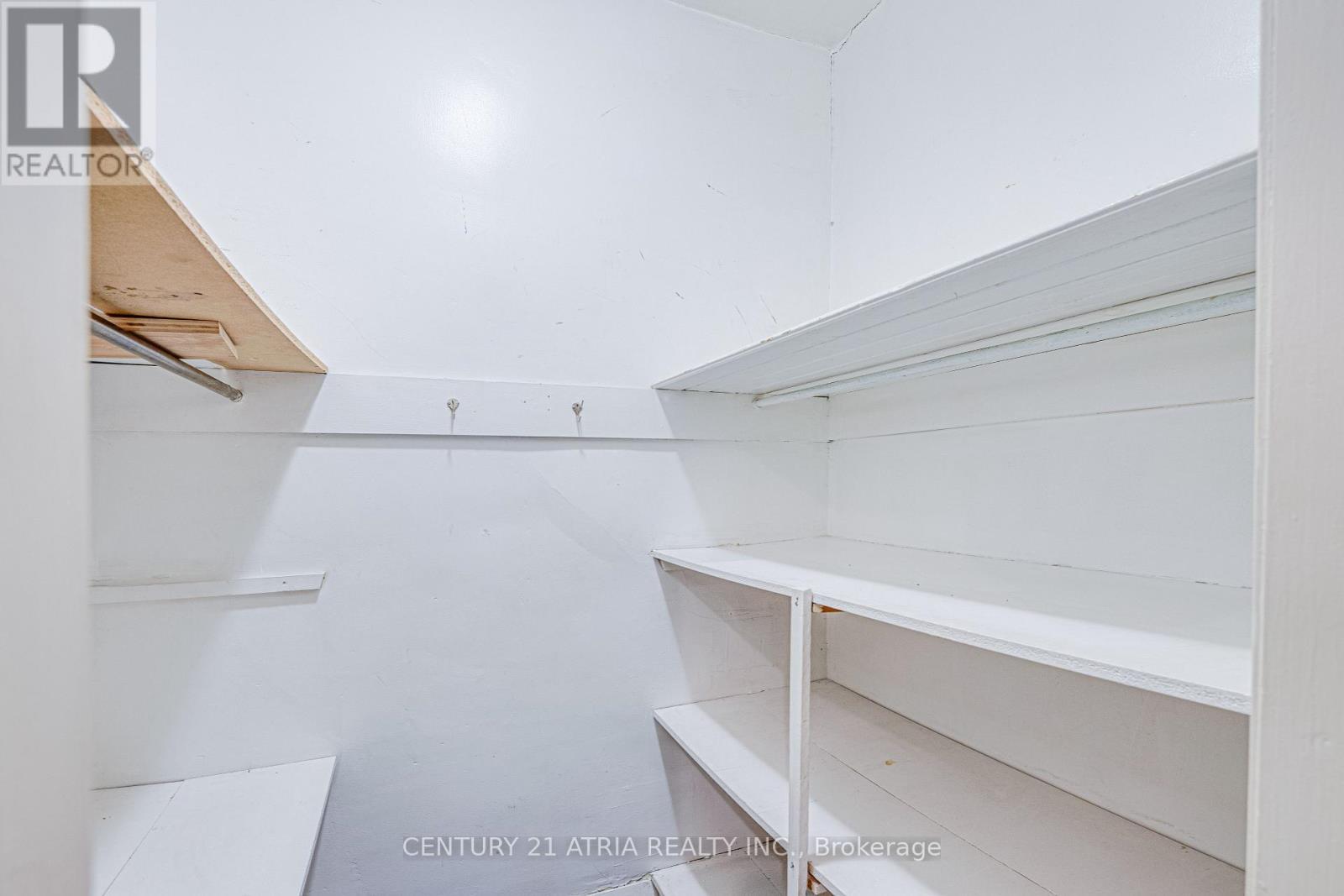 1564 Danforth Avenue, Toronto, ON