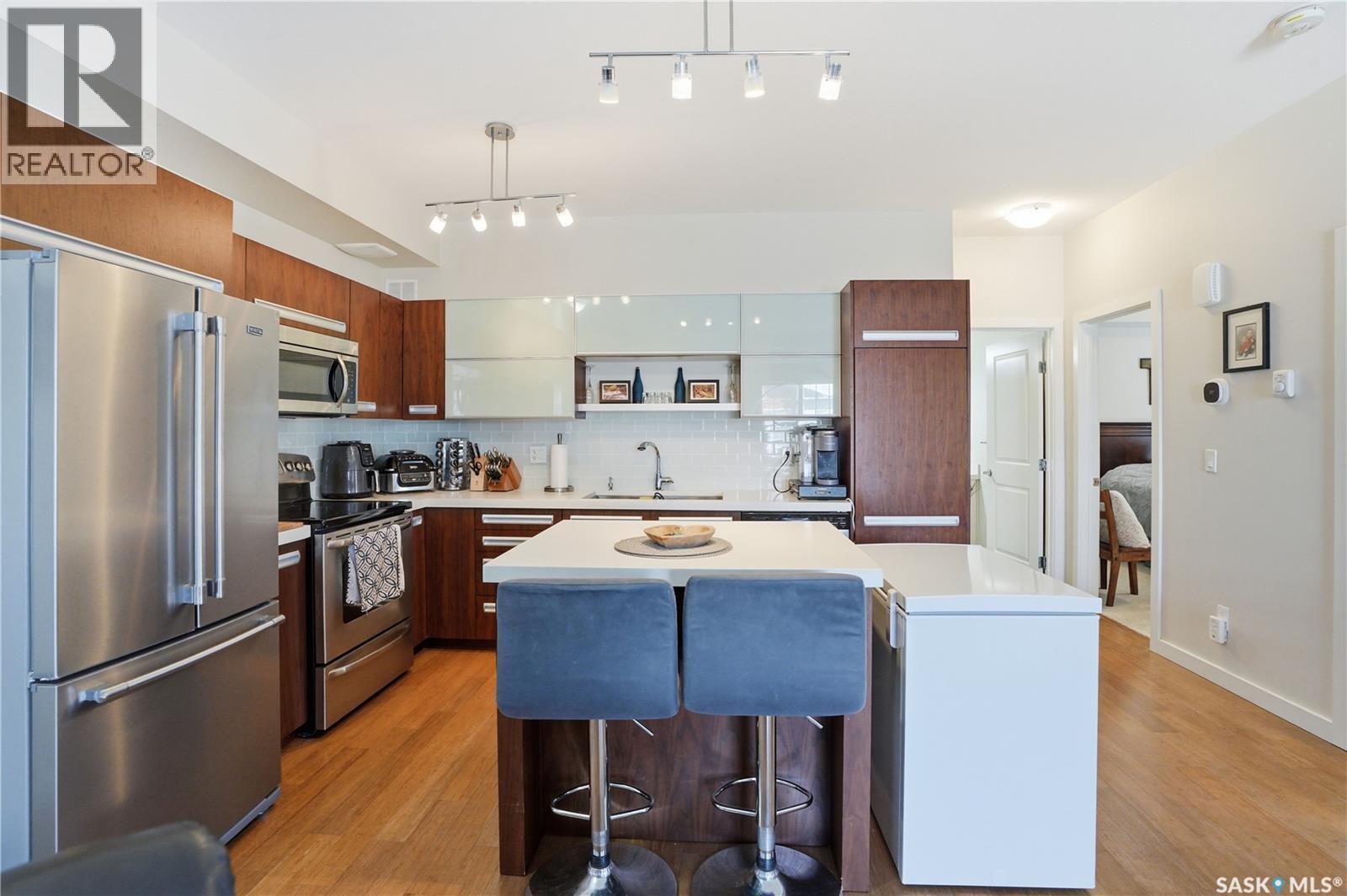 504 1015 Patrick Crescent, Saskatoon, SK - Indoor Photo Showing Kitchen