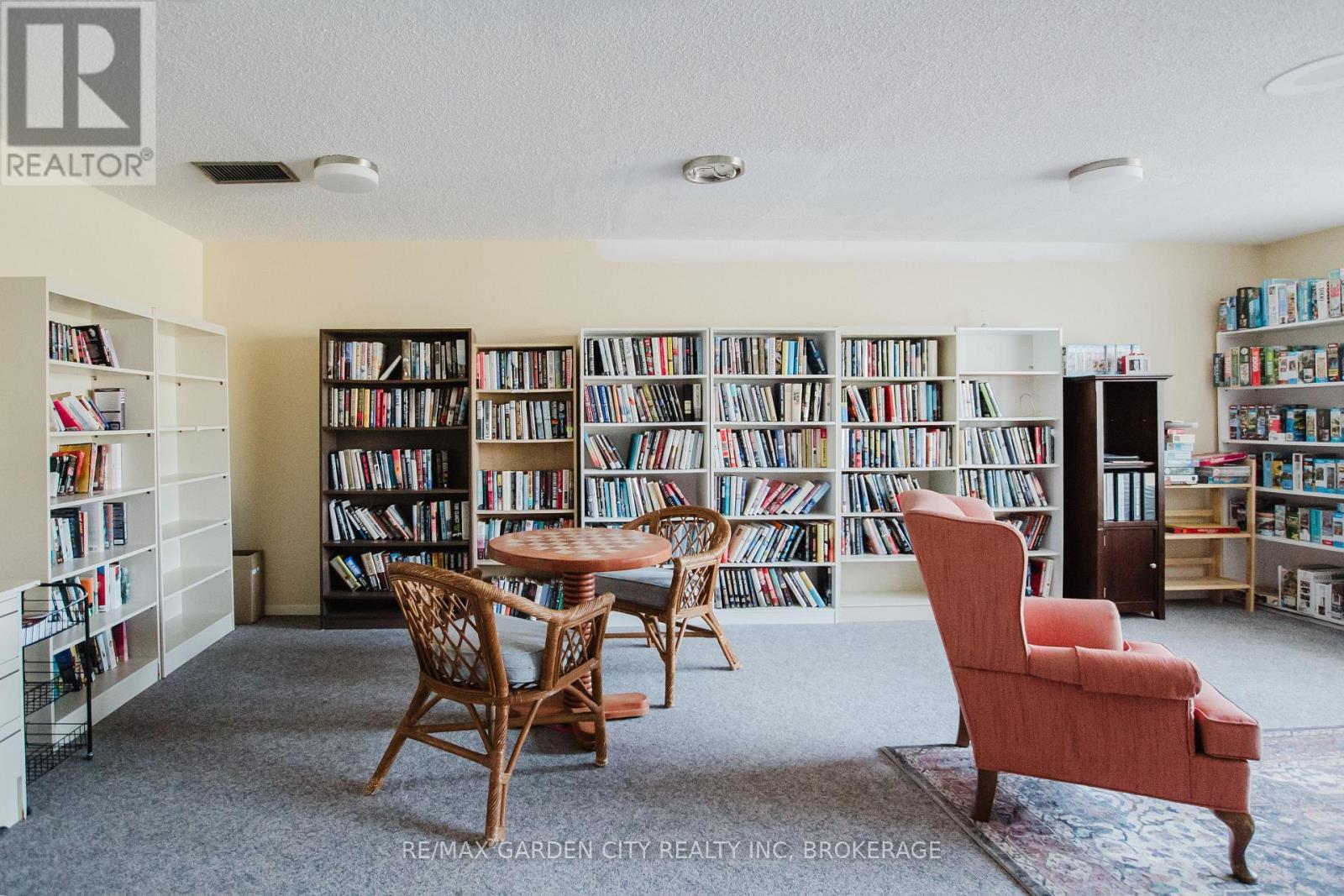 307 - 7 Gale Crescent, St. Catharines (E. Chester), ON - Indoor Photo Showing Other Room