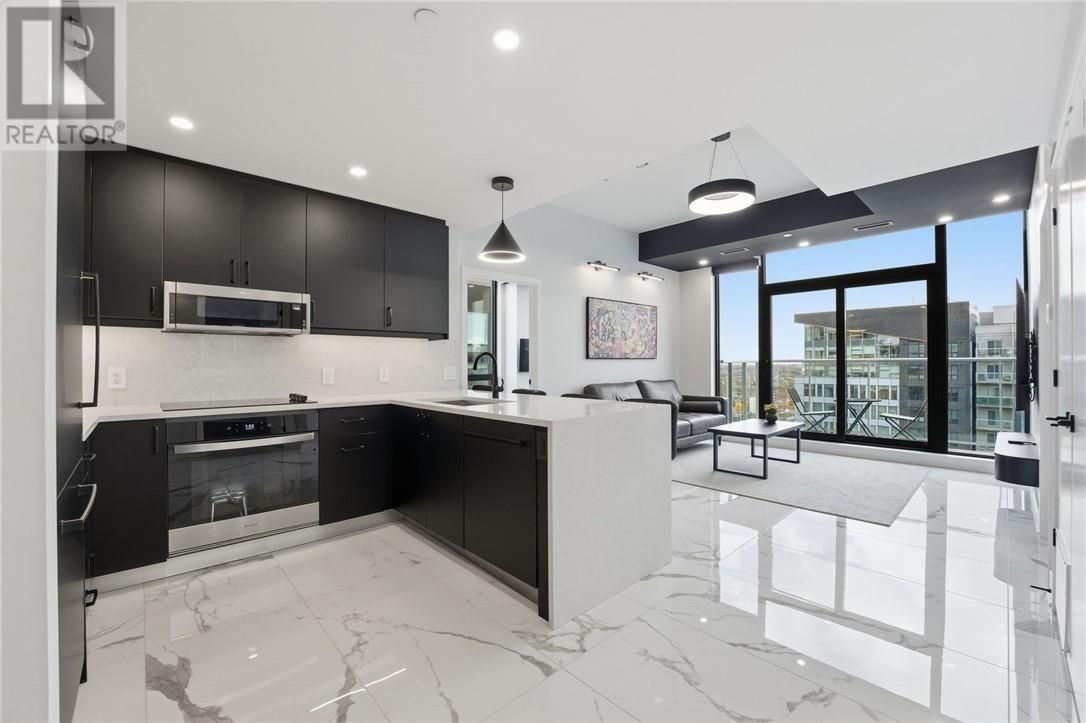 180 George Street Unit# Ph206, Ottawa, ON - Indoor Photo Showing Kitchen With Upgraded Kitchen