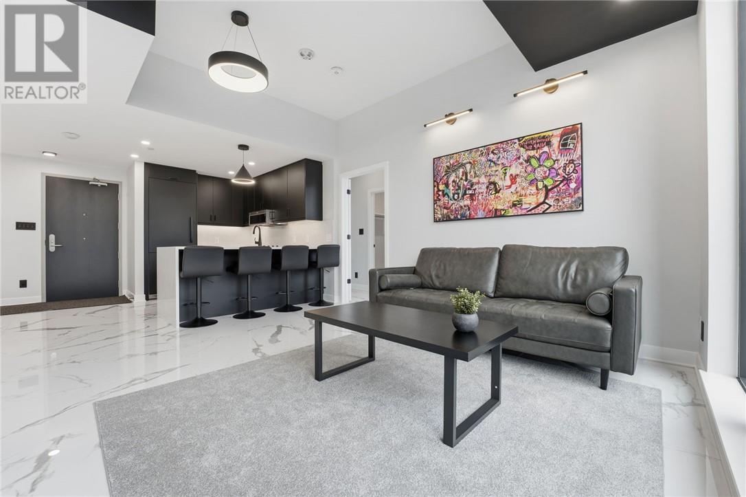 180 George Street Unit# Ph206, Ottawa, ON - Indoor Photo Showing Living Room