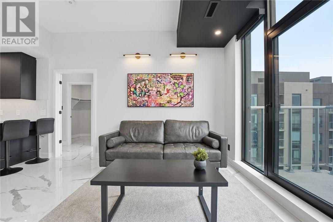 180 George Street Unit# Ph206, Ottawa, ON - Indoor Photo Showing Living Room