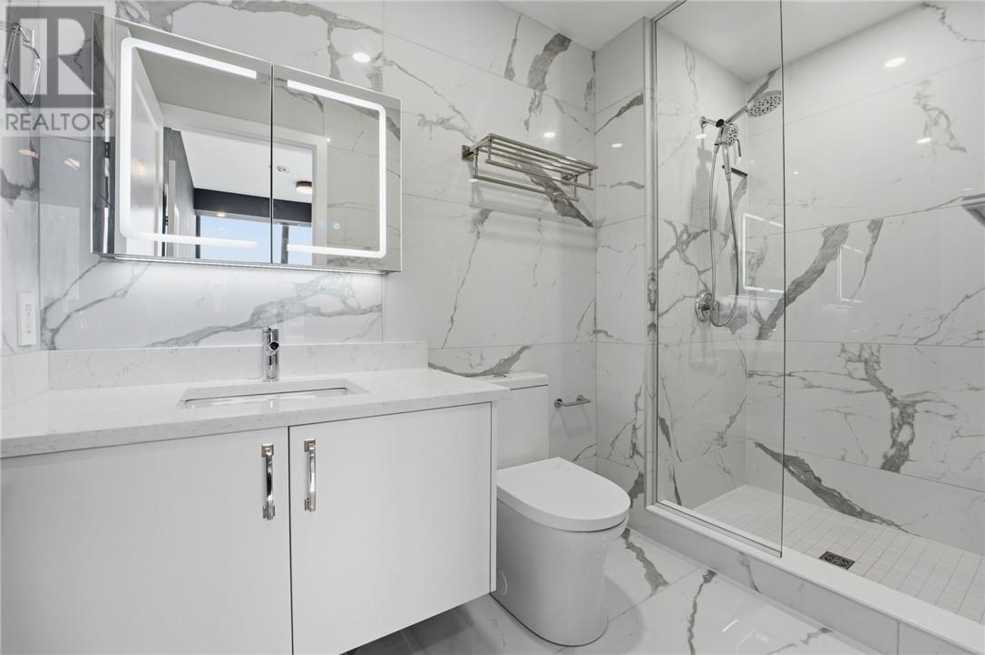 180 George Street Unit# Ph206, Ottawa, ON - Indoor Photo Showing Bathroom