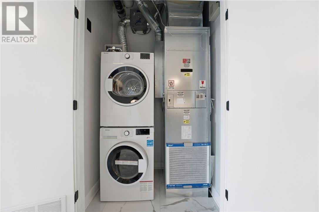 180 George Street Unit# Ph206, Ottawa, ON - Indoor Photo Showing Laundry Room