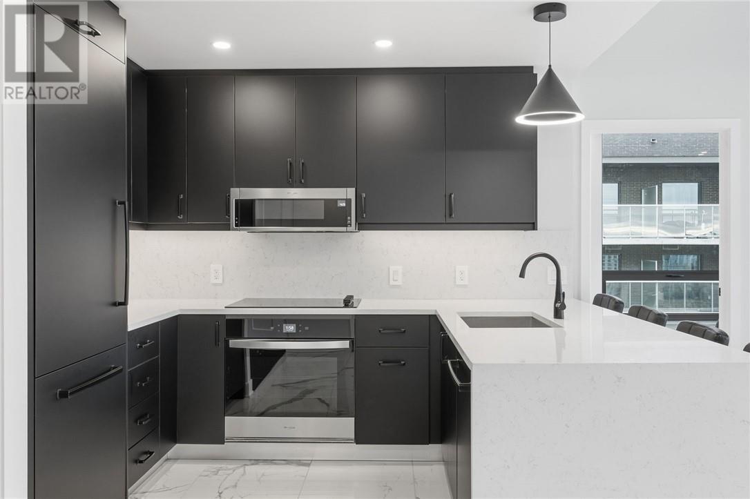 180 George Street Unit# Ph206, Ottawa, ON - Indoor Photo Showing Kitchen With Upgraded Kitchen