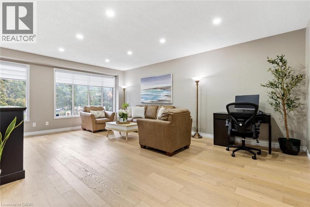 49 Cedarwoods Crescent Unit# 48, Kitchener, ON - Indoor