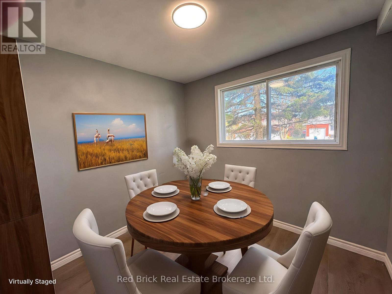204 Veronica Drive, Kitchener, ON - Indoor Photo Showing Dining Room
