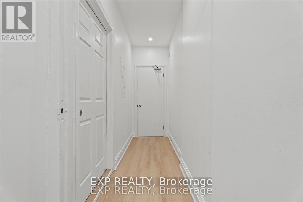 93 John Street S, Hamilton, ON