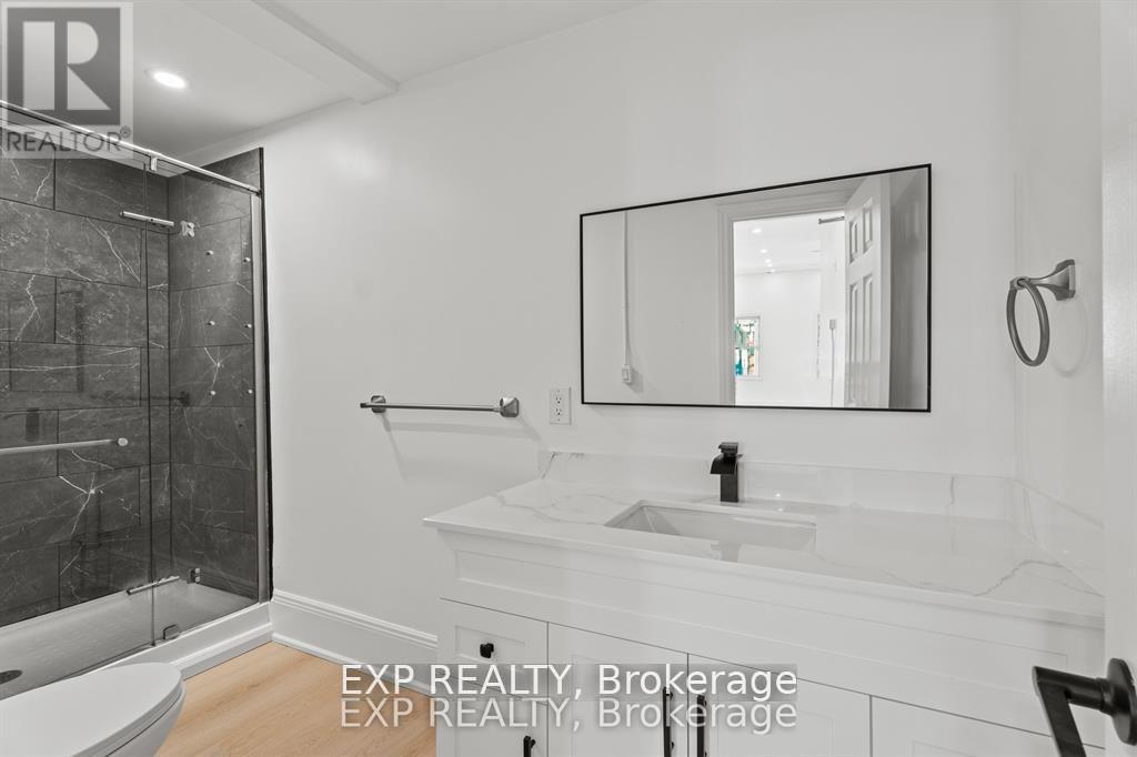 93 John Street S, Hamilton, ON