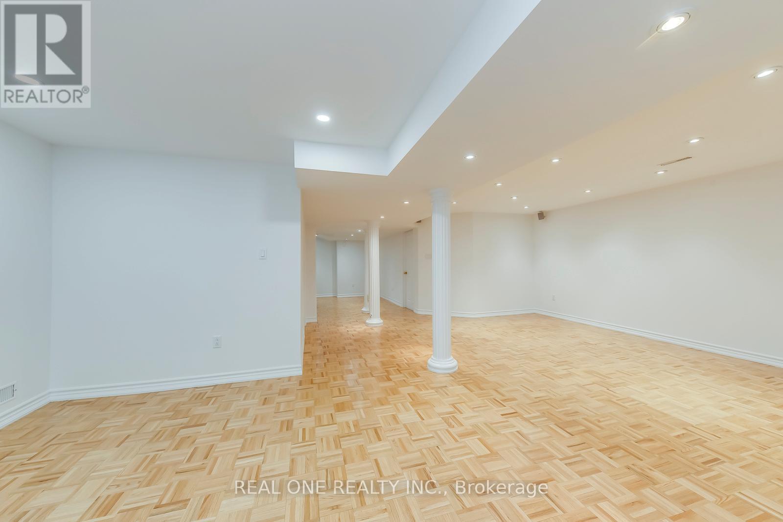 3582 Italia Crescent, Mississauga, ON - Indoor Photo Showing Other Room