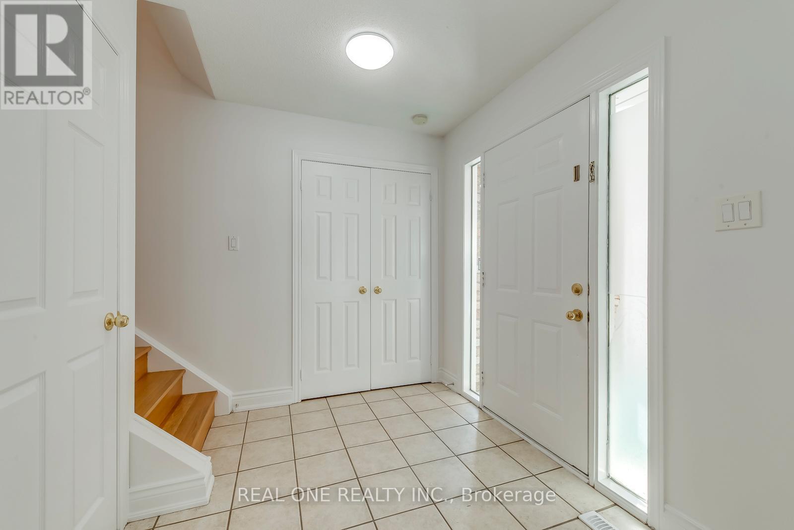 3582 Italia Crescent, Mississauga, ON - Indoor Photo Showing Other Room