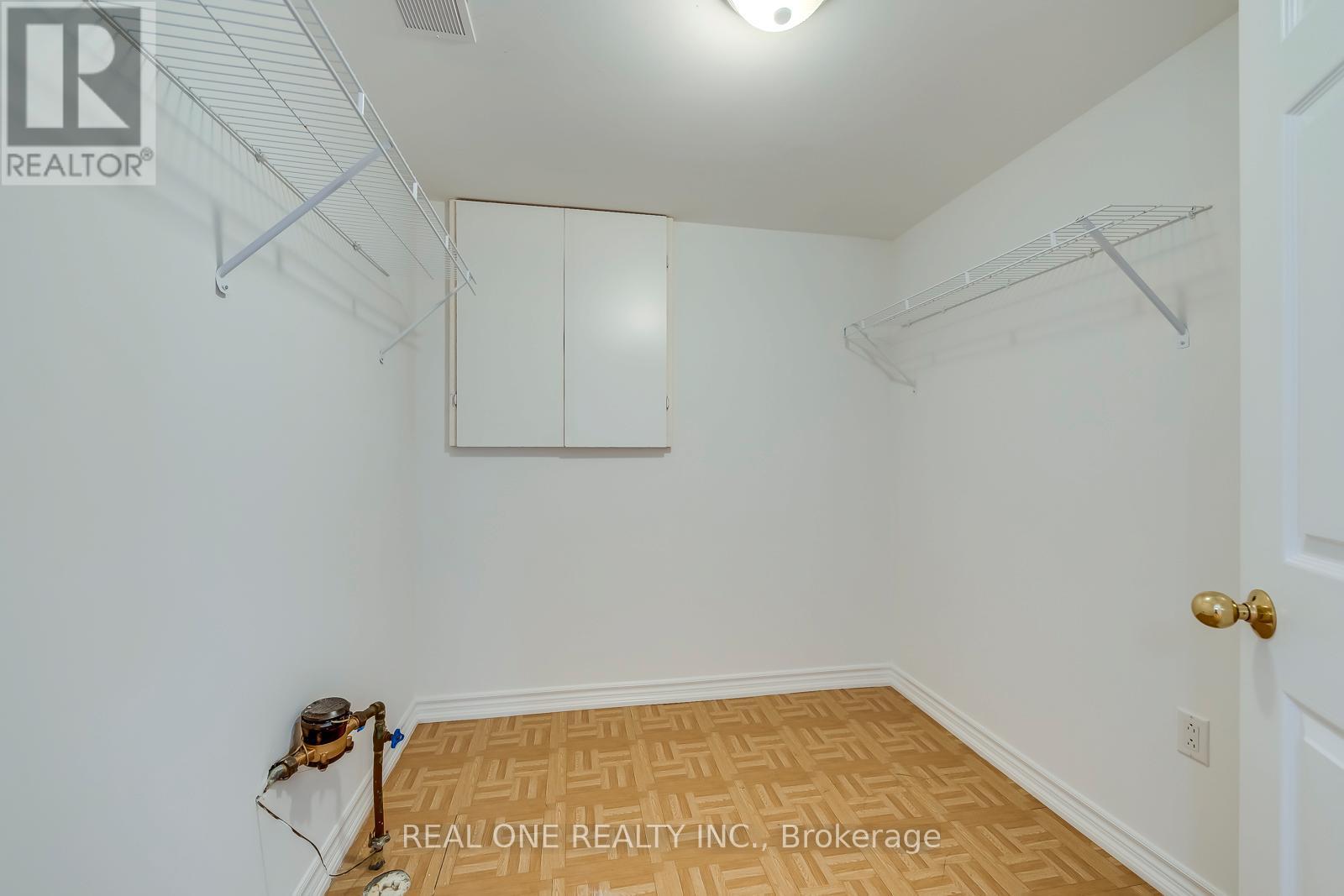 3582 Italia Crescent, Mississauga, ON - Indoor