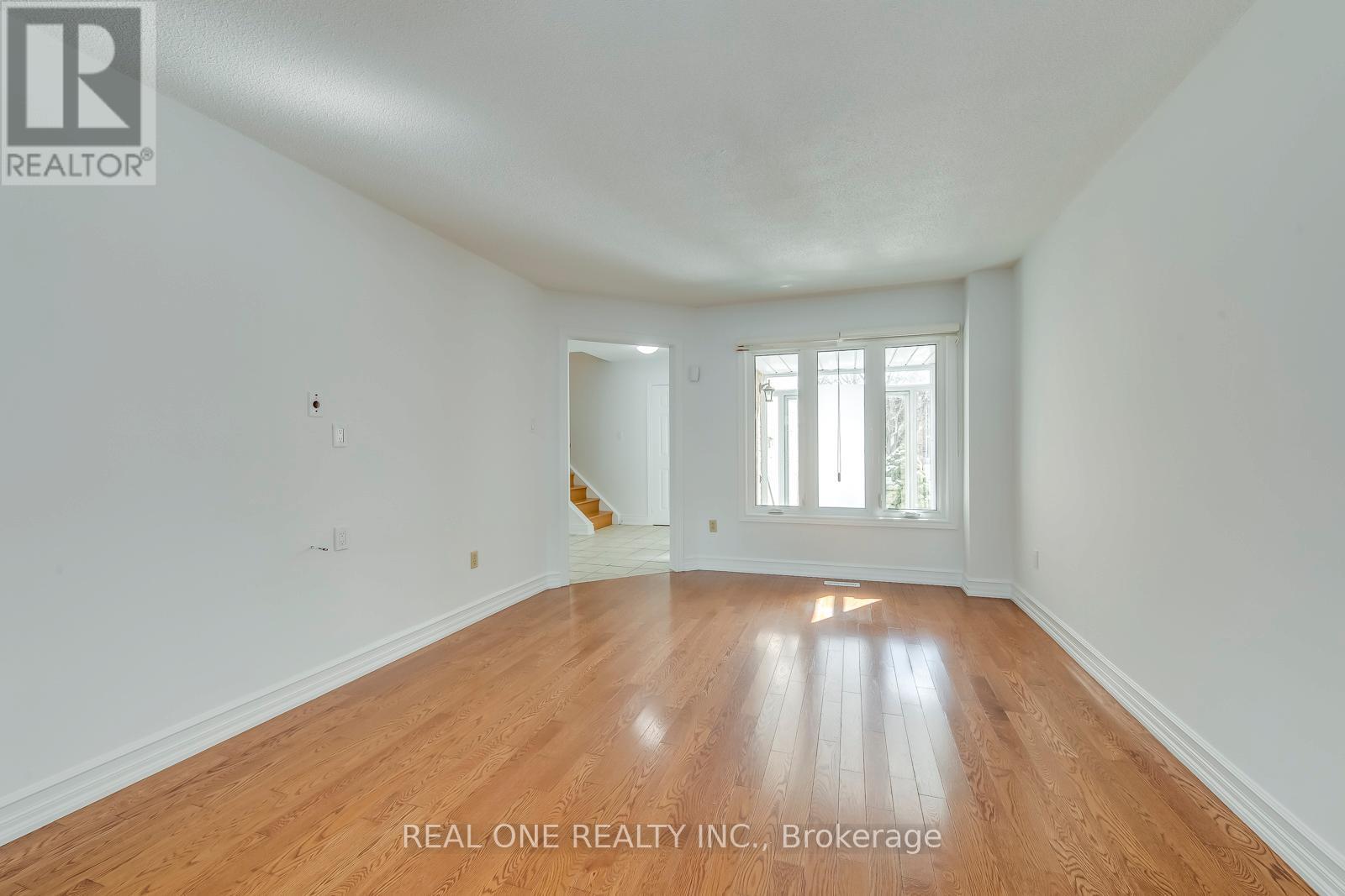 3582 Italia Crescent, Mississauga, ON - Indoor Photo Showing Other Room