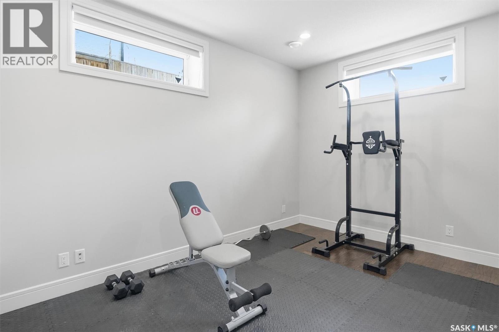 171 Roy Crescent, Saskatoon, SK - Indoor Photo Showing Gym Room