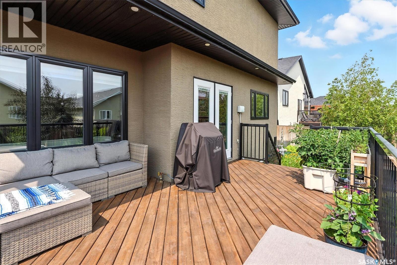 171 Roy Crescent, Saskatoon, SK - Outdoor With Deck Patio Veranda With Exterior