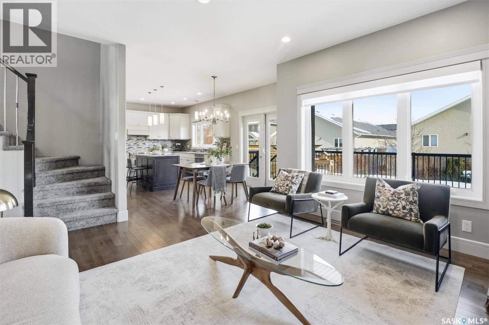 171 Roy Crescent, Saskatoon, SK - Indoor Photo Showing Living Room