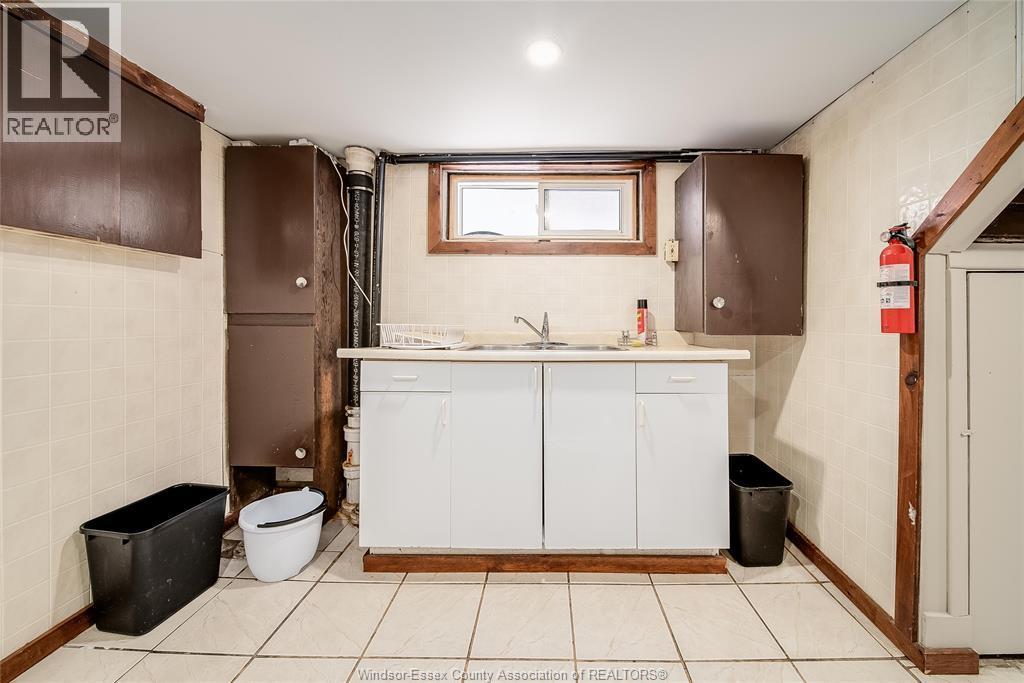 431 Randolph Unit# Lower, Windsor, ON