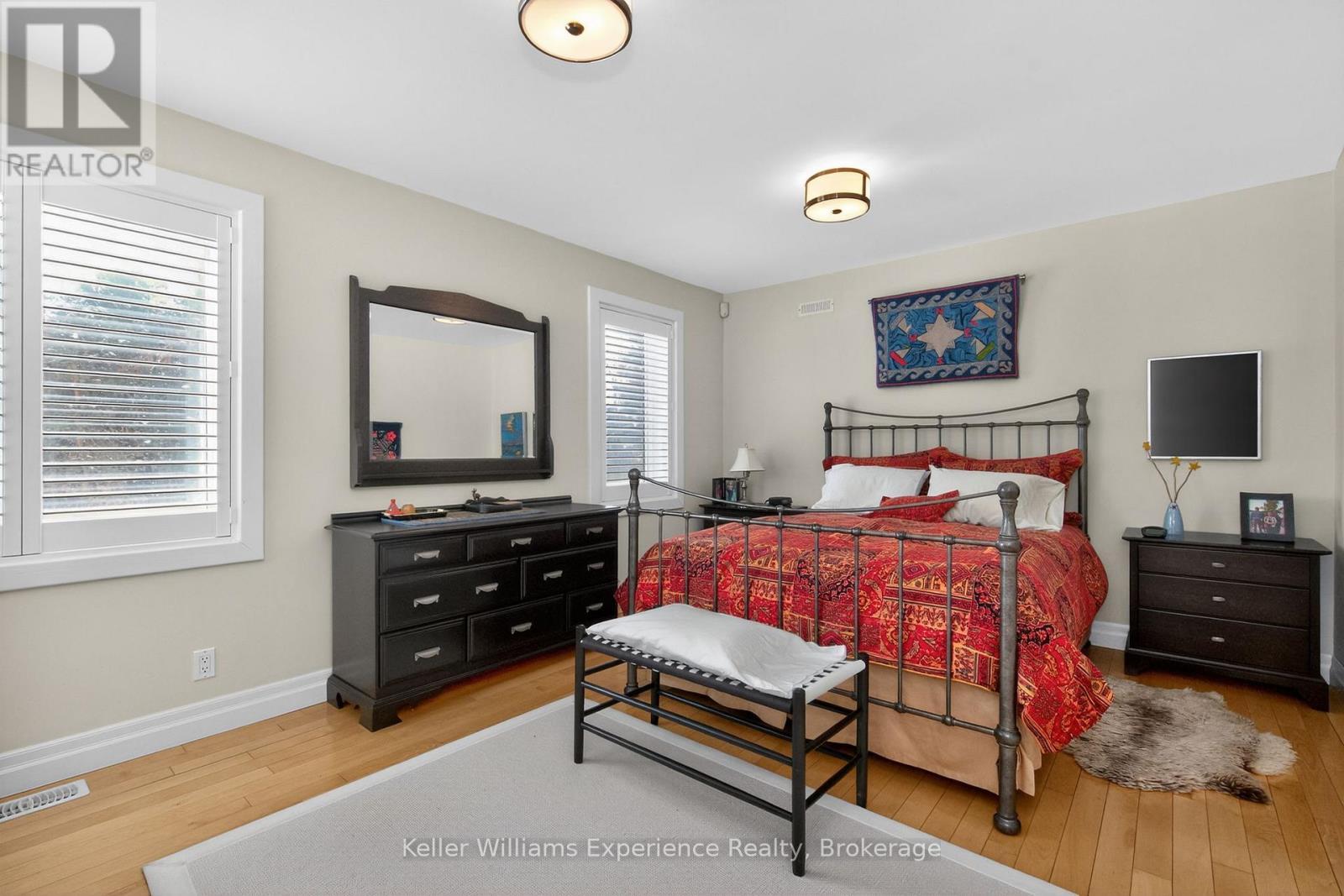 Bedroom 1 - 257 15 Concession E, Tiny, ON - Indoor Photo Showing Bedroom