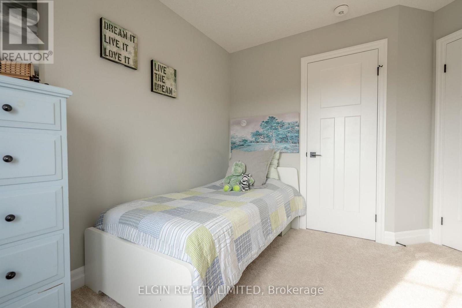 5 Dunning Way, St. Thomas, ON