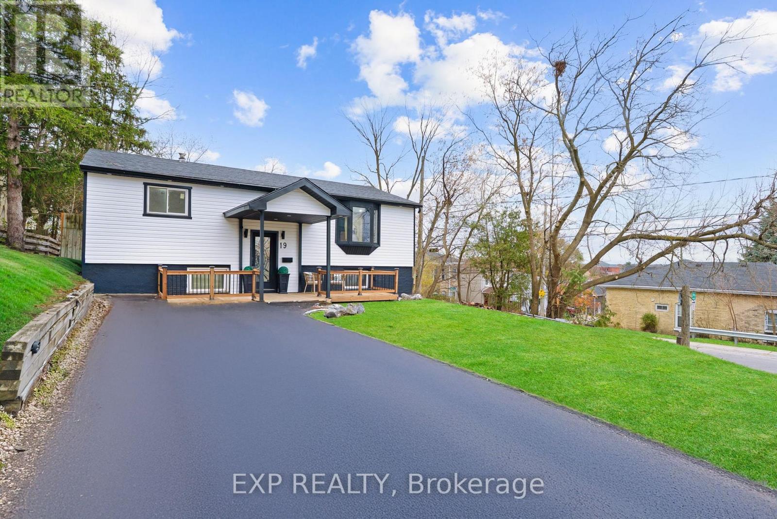 19 Broad Street, Brantford, ON - Outdoor
