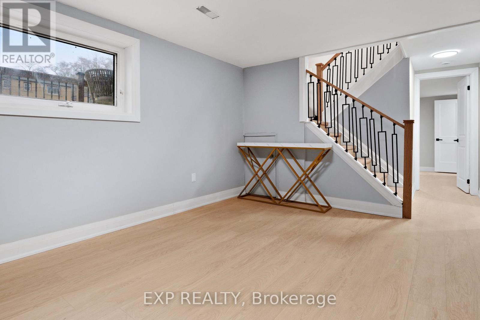 19 Broad Street, Brantford, ON - Indoor Photo Showing Other Room