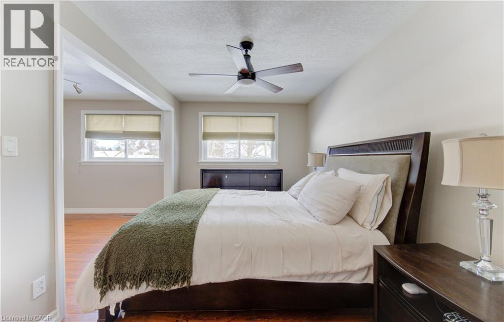 583 Rustic Drive, Waterloo, ON - Indoor Photo Showing Bedroom