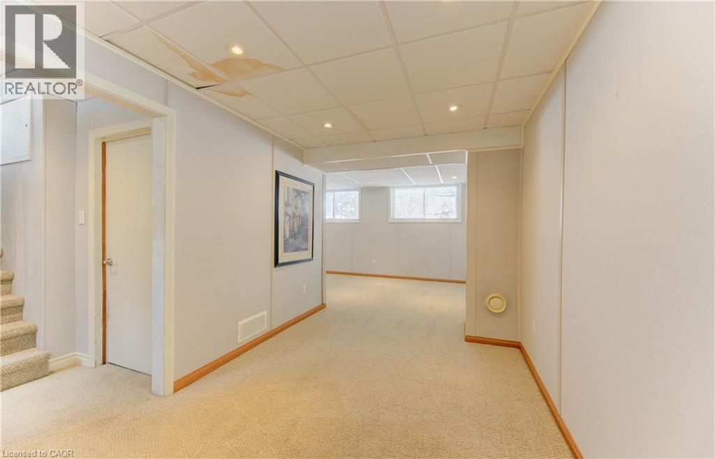 583 Rustic Drive, Waterloo, ON - Indoor Photo Showing Other Room