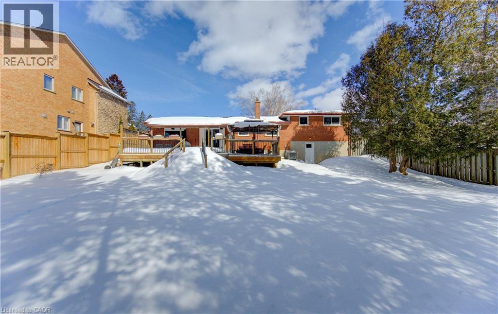 583 Rustic Drive, Waterloo, ON - Outdoor