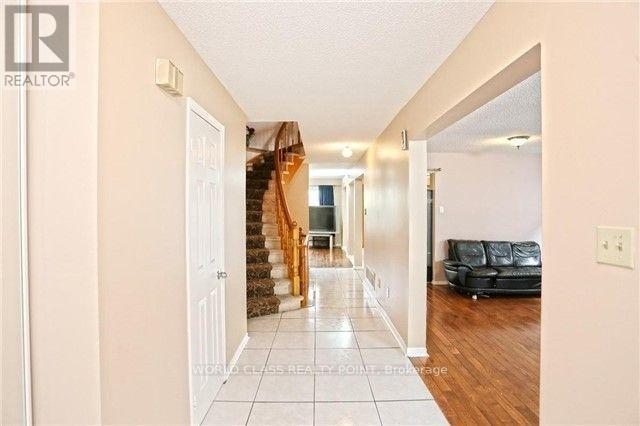 1527 Evenside Crescent, Mississauga, ON - Indoor Photo Showing Other Room