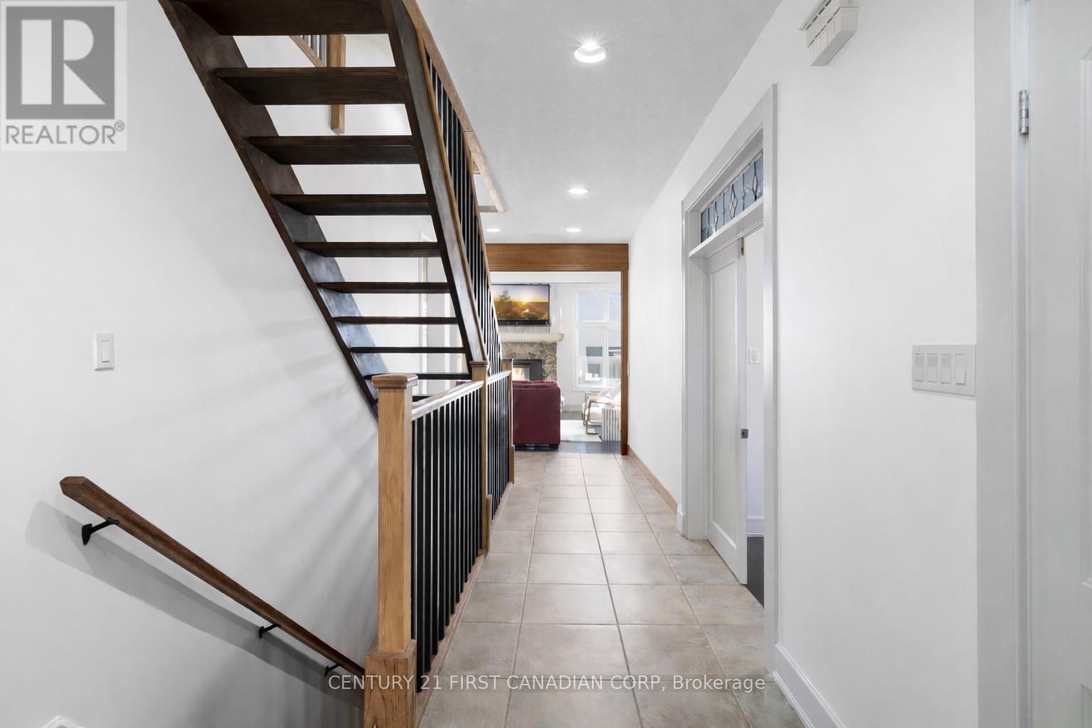 1659 Hamilton Road, London South (South U), ON - Indoor Photo Showing Other Room