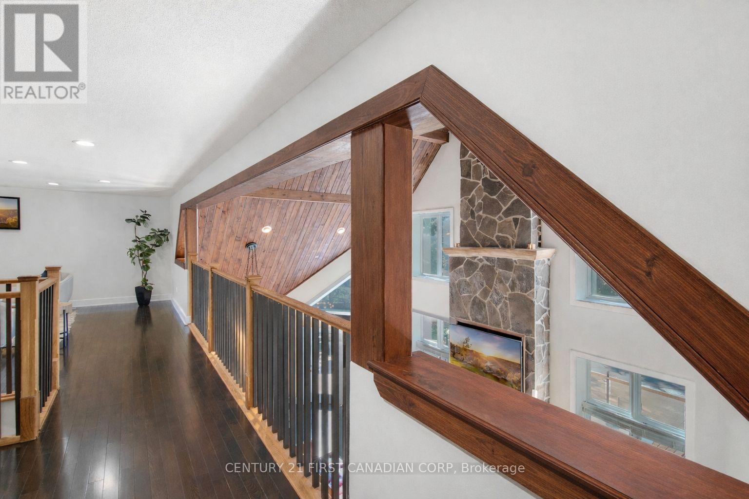 1659 Hamilton Road, London South (South U), ON - Indoor Photo Showing Other Room