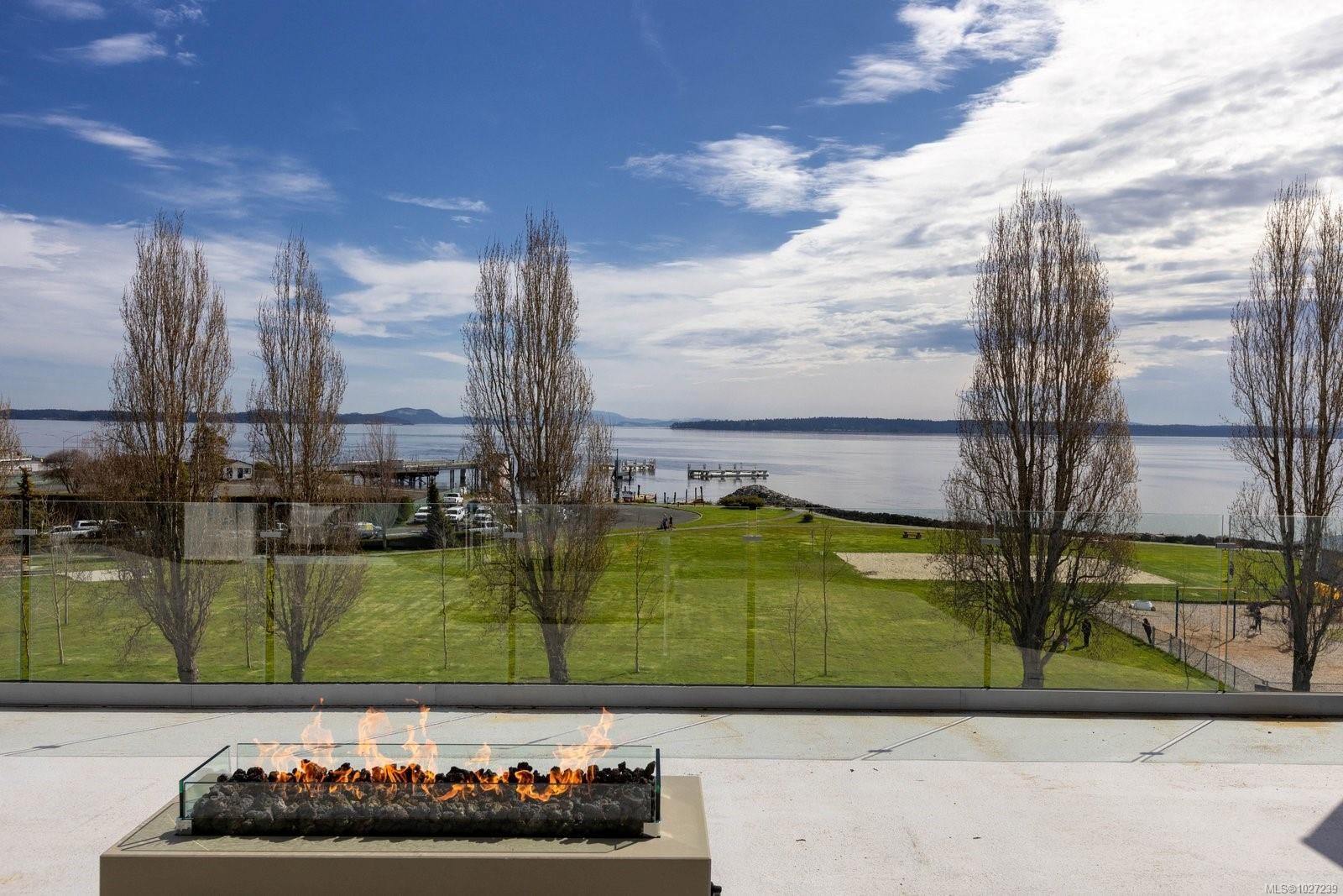 #401-9570 Fifth St, Sidney, BC - Outdoor With Body Of Water With View