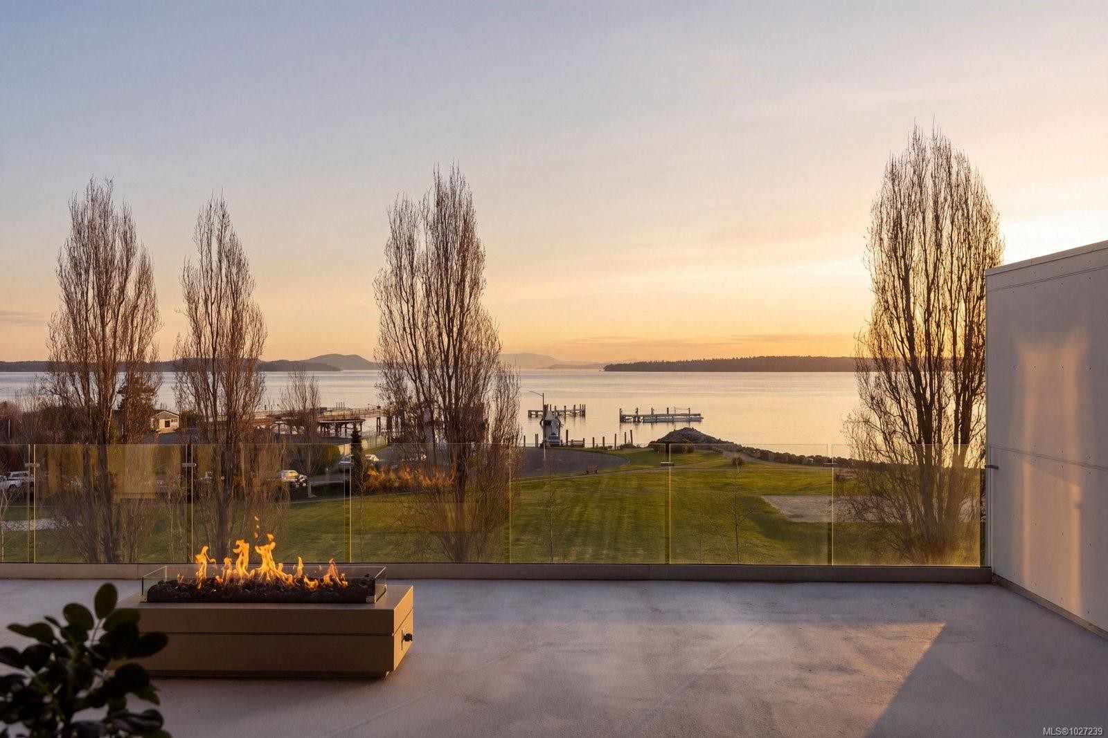 #401-9570 Fifth St, Sidney, BC - Outdoor With Body Of Water With View