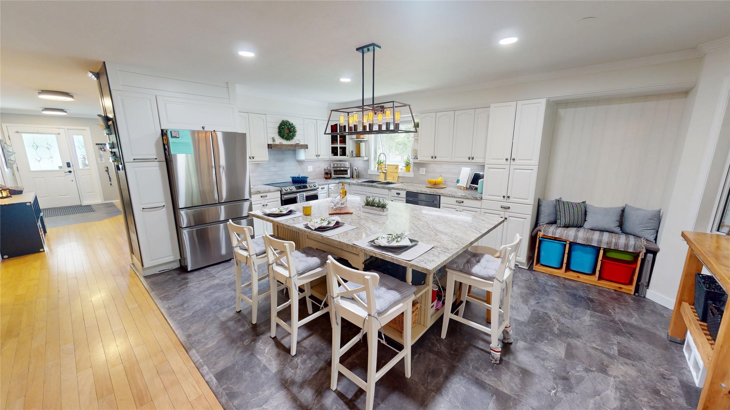 1857 Harris Road, Cranbrook, BC - Indoor