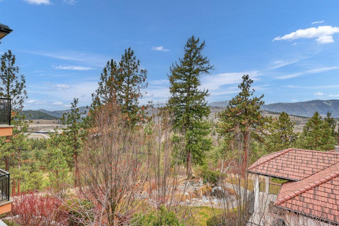 111-1910 Capistrano Drive, Kelowna, BC - Outdoor With View