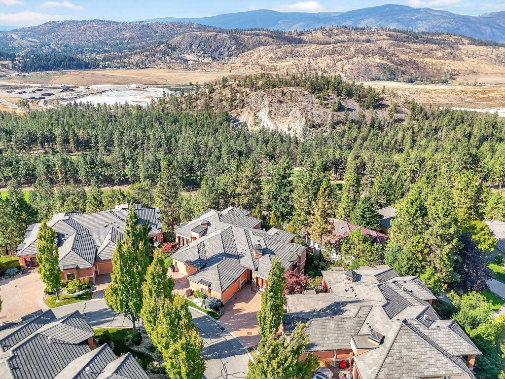 111-1910 Capistrano Drive, Kelowna, BC - Outdoor With View