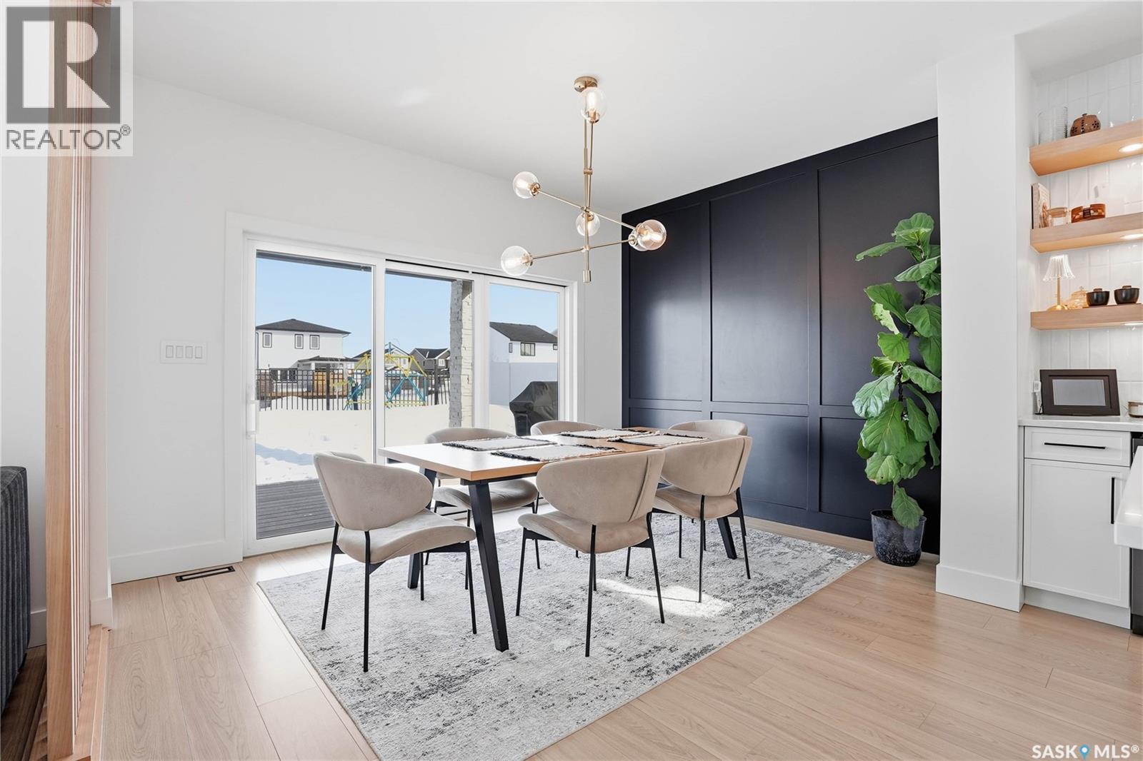 139 Woolf Bend, Saskatoon, SK - Indoor Photo Showing Dining Room