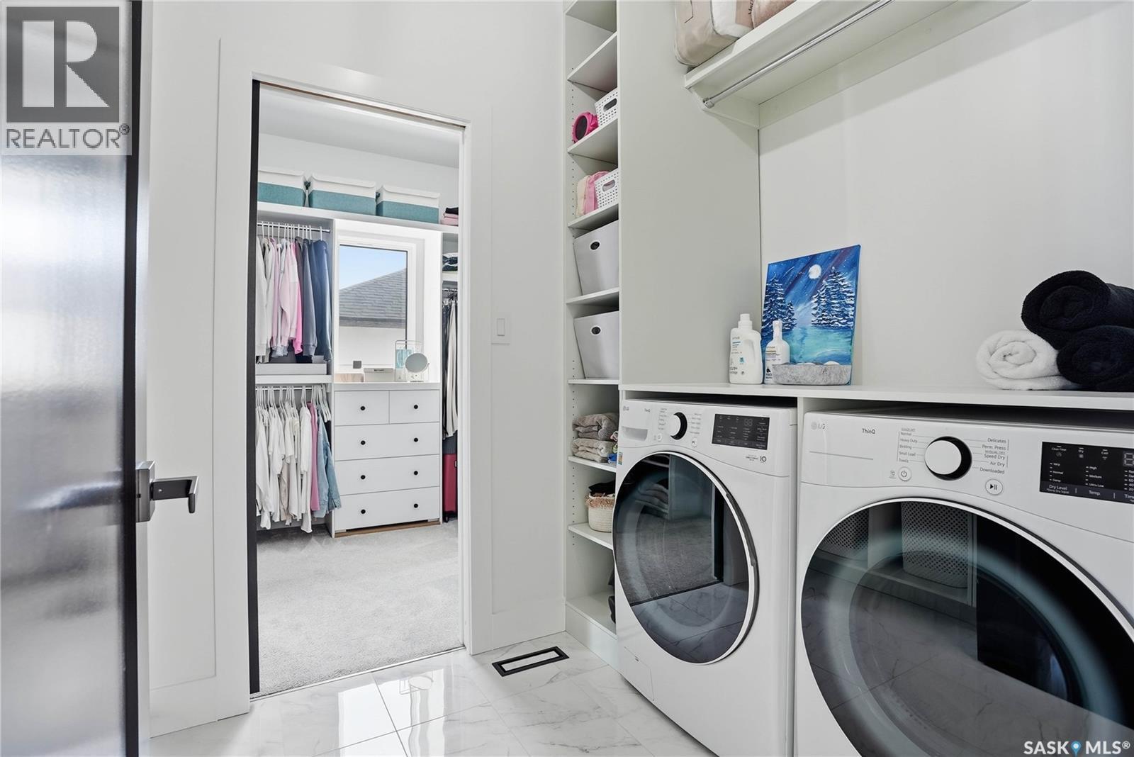 139 Woolf Bend, Saskatoon, SK - Indoor Photo Showing Laundry Room