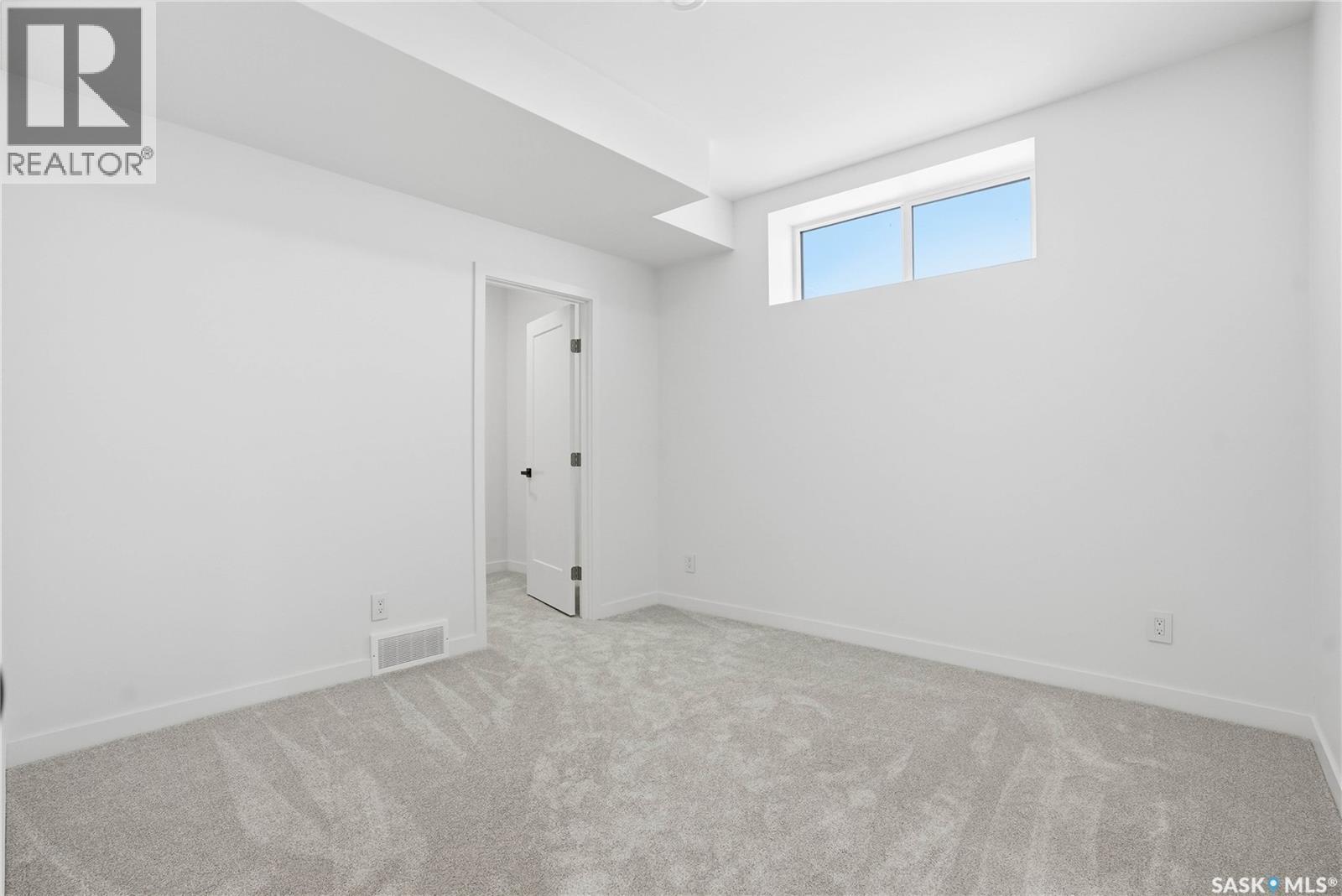 139 Woolf Bend, Saskatoon, SK - Indoor Photo Showing Other Room