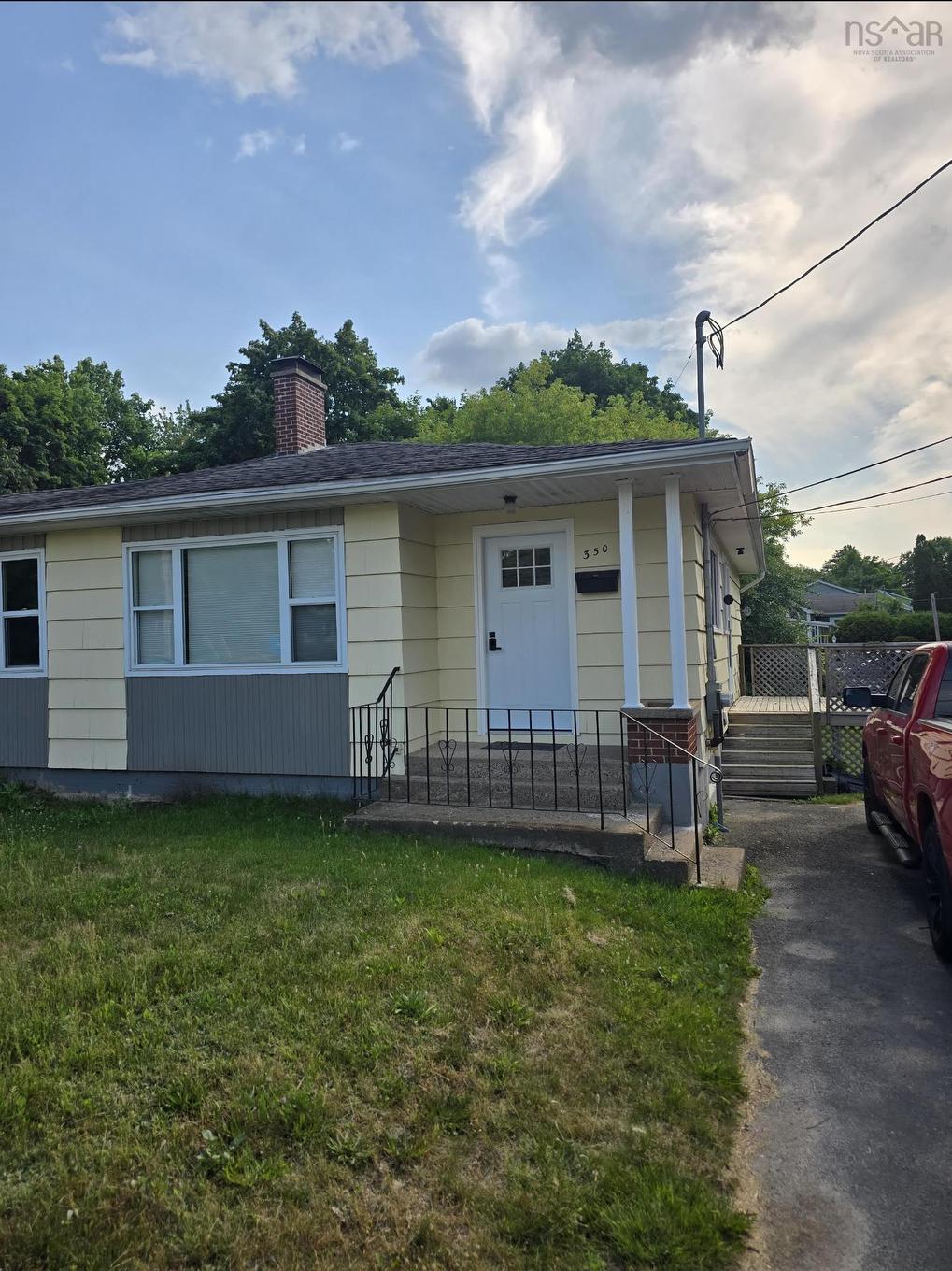 350 Bridge Street, Kentville, NS