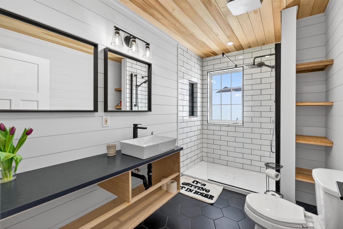 22 Dorothy Avenue, Stratford, PE - Photo Showing Bathroom