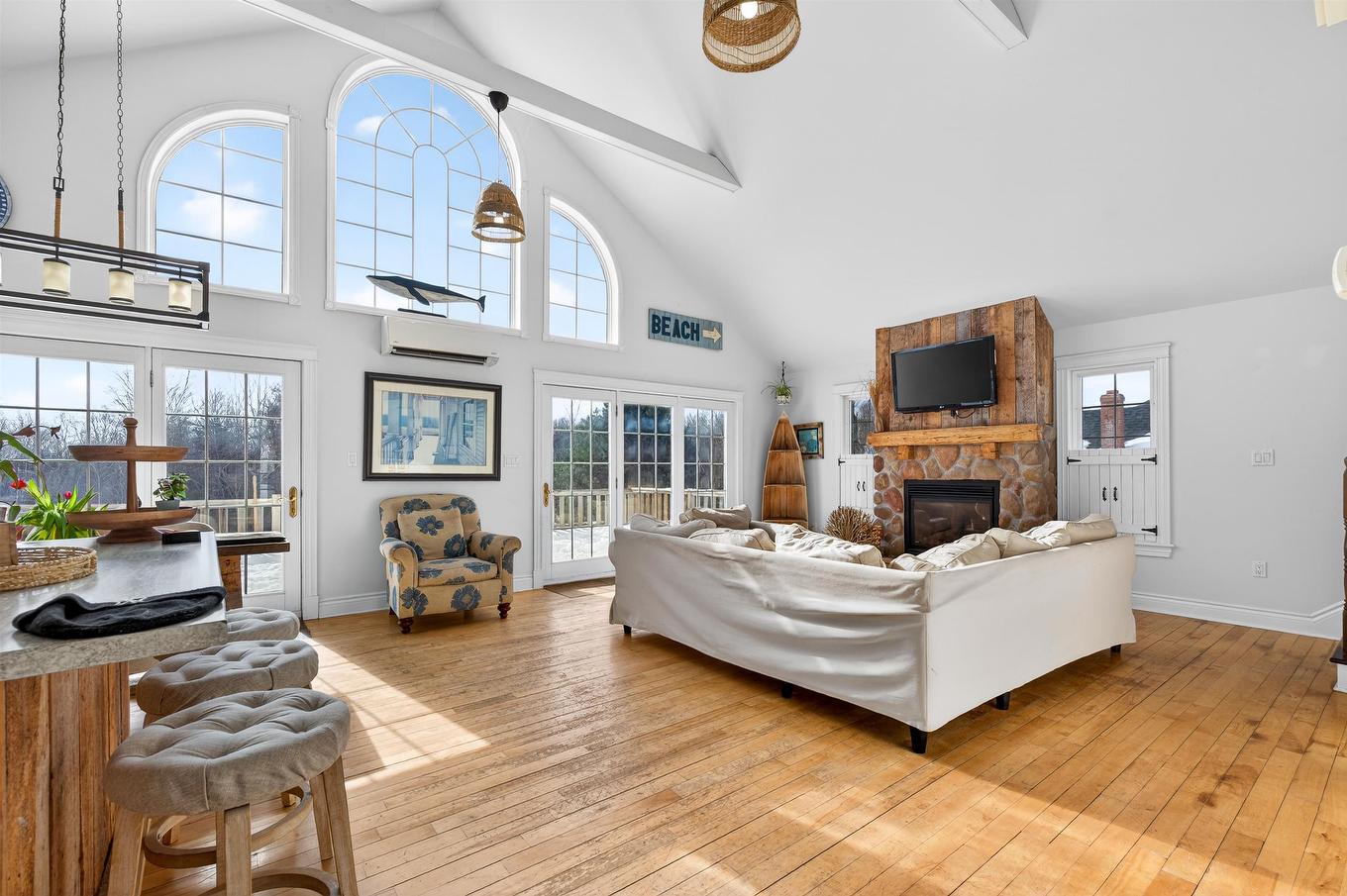22 Dorothy Avenue, Stratford, PE - Indoor Photo Showing Living Room With Fireplace