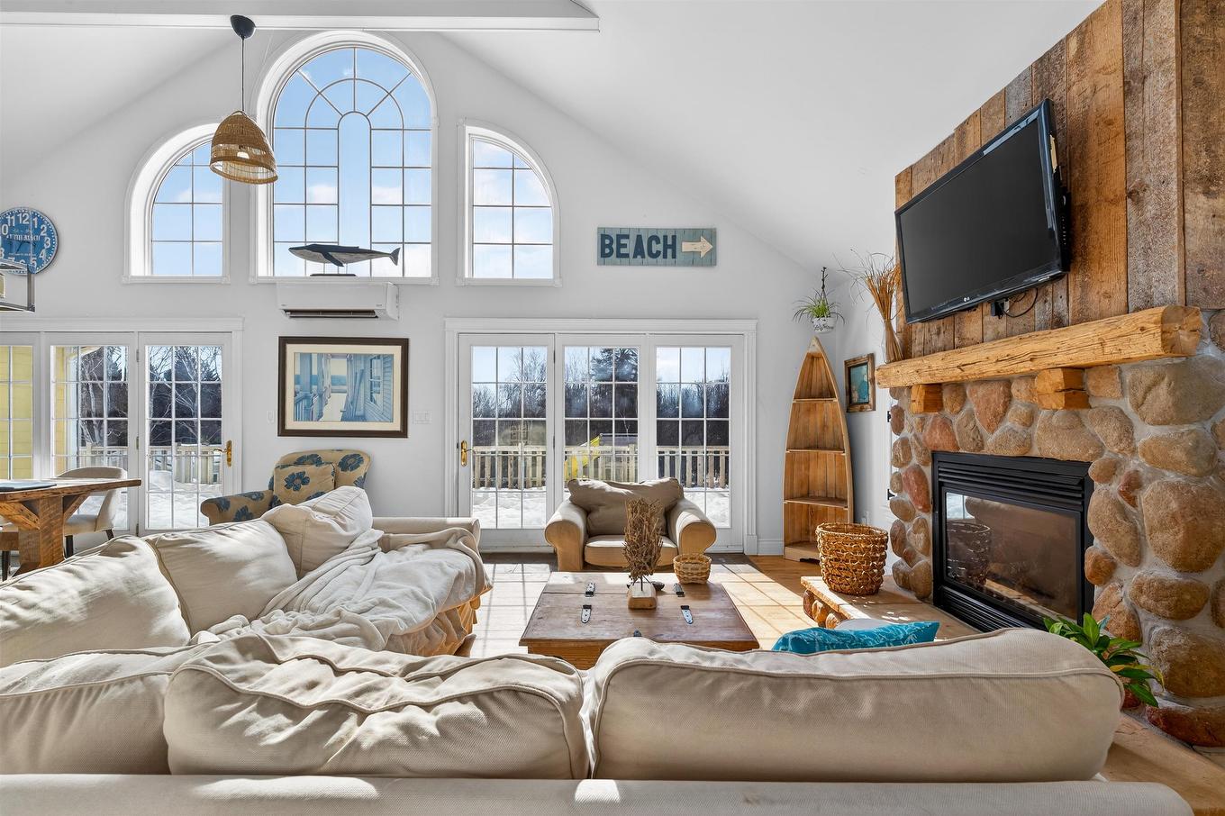 22 Dorothy Avenue, Stratford, PE - Indoor Photo Showing Living Room With Fireplace