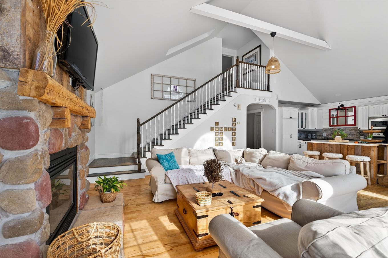 22 Dorothy Avenue, Stratford, PE - Indoor Photo Showing Living Room With Fireplace
