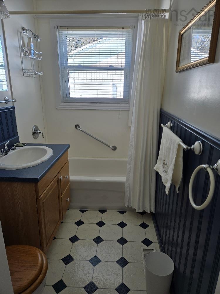 100 Higgins Street, Truro, NS