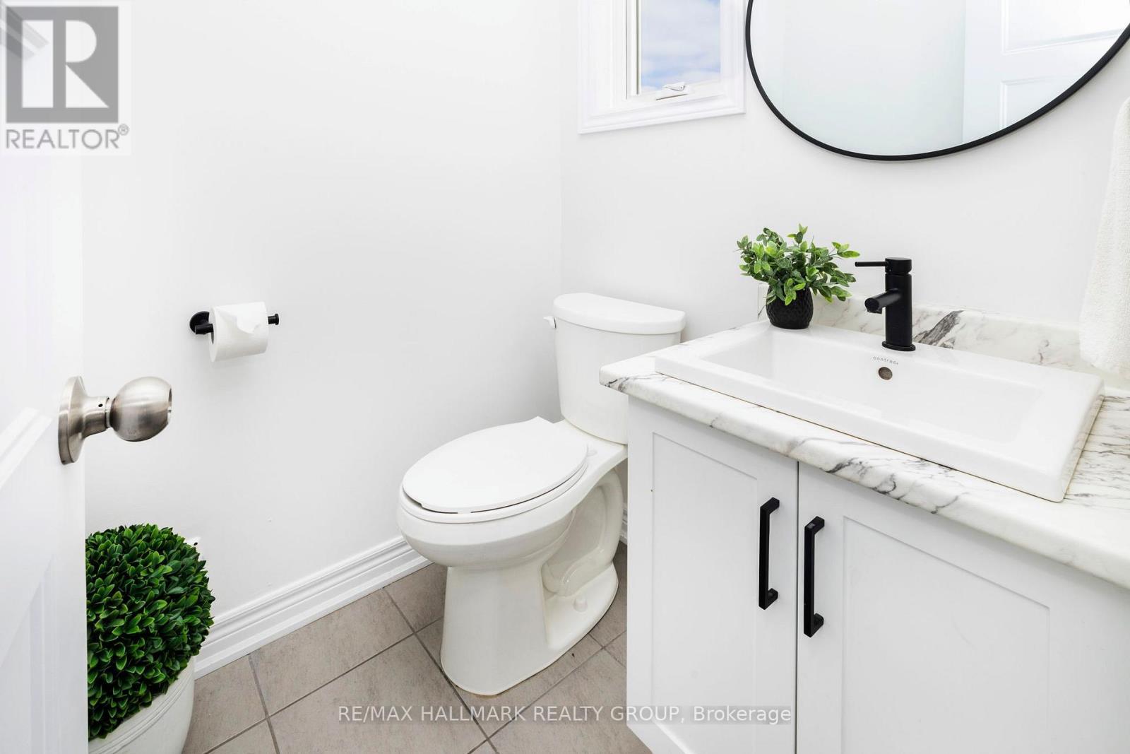 71 Mcphail Road, Carleton Place, ON - Indoor Photo Showing Bathroom