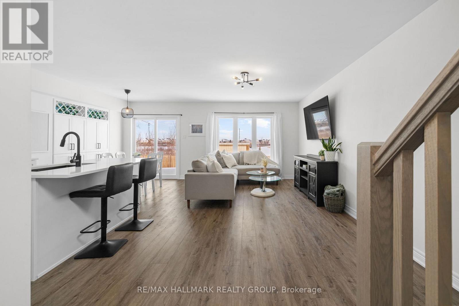 71 Mcphail Road, Carleton Place, ON - Indoor