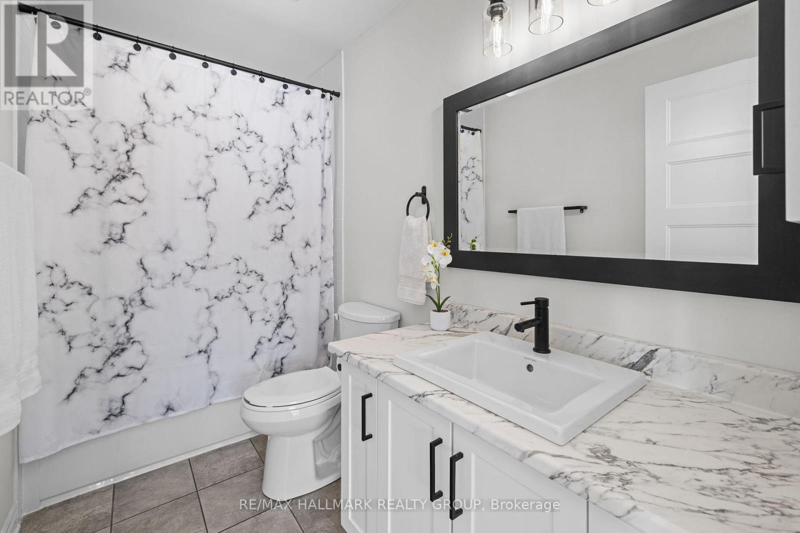 71 Mcphail Road, Carleton Place, ON - Indoor Photo Showing Bathroom